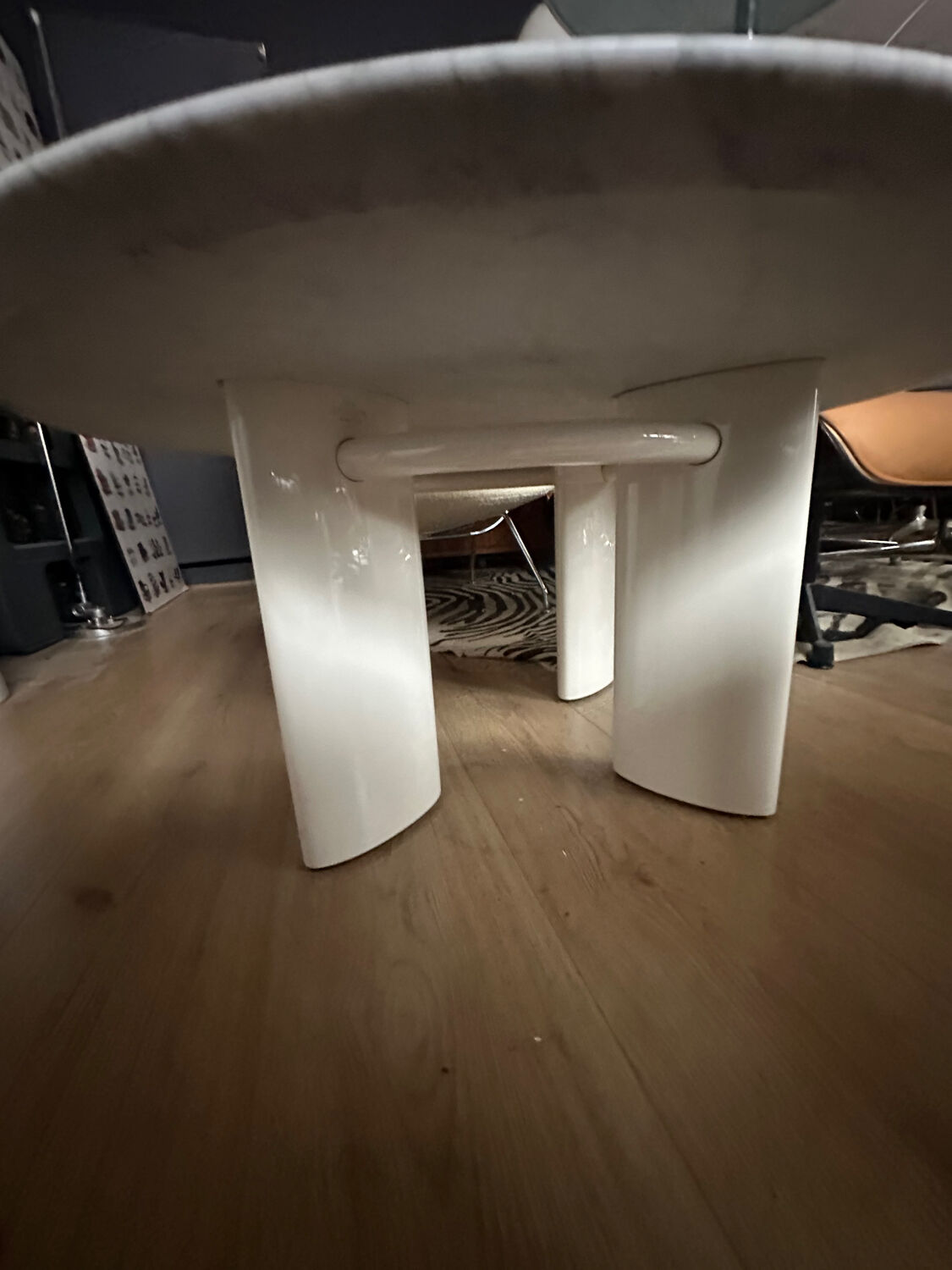 Table basse en marbre de Carrare socialite family