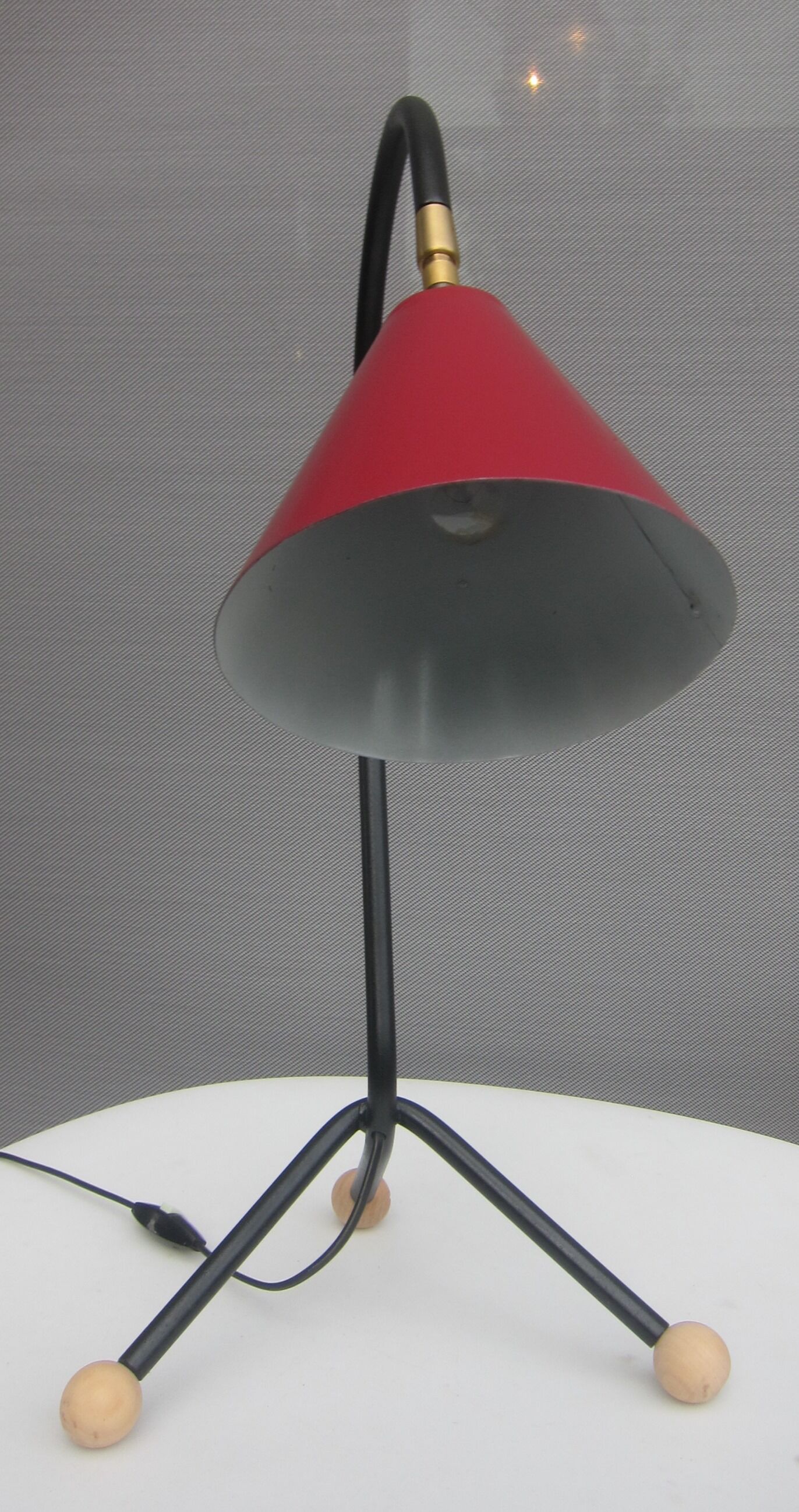 Tripod bedside lamp red Sputnik