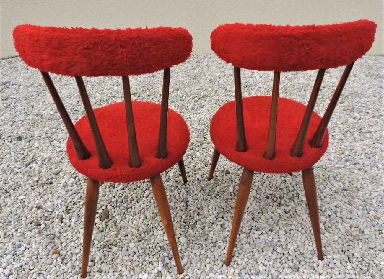 Paire de chaises "moumoutes " 1970
