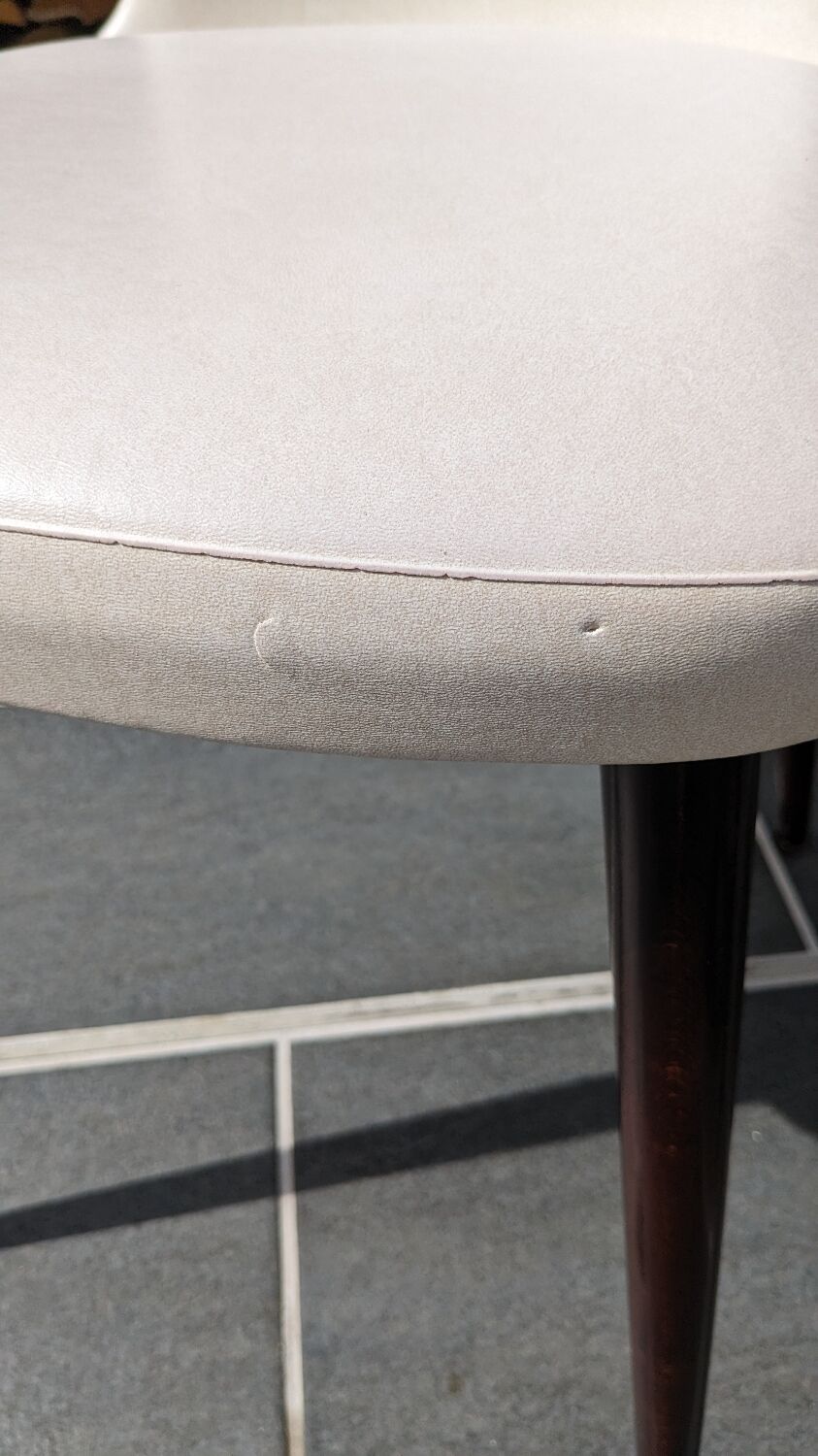 Baumann Essor model chairs