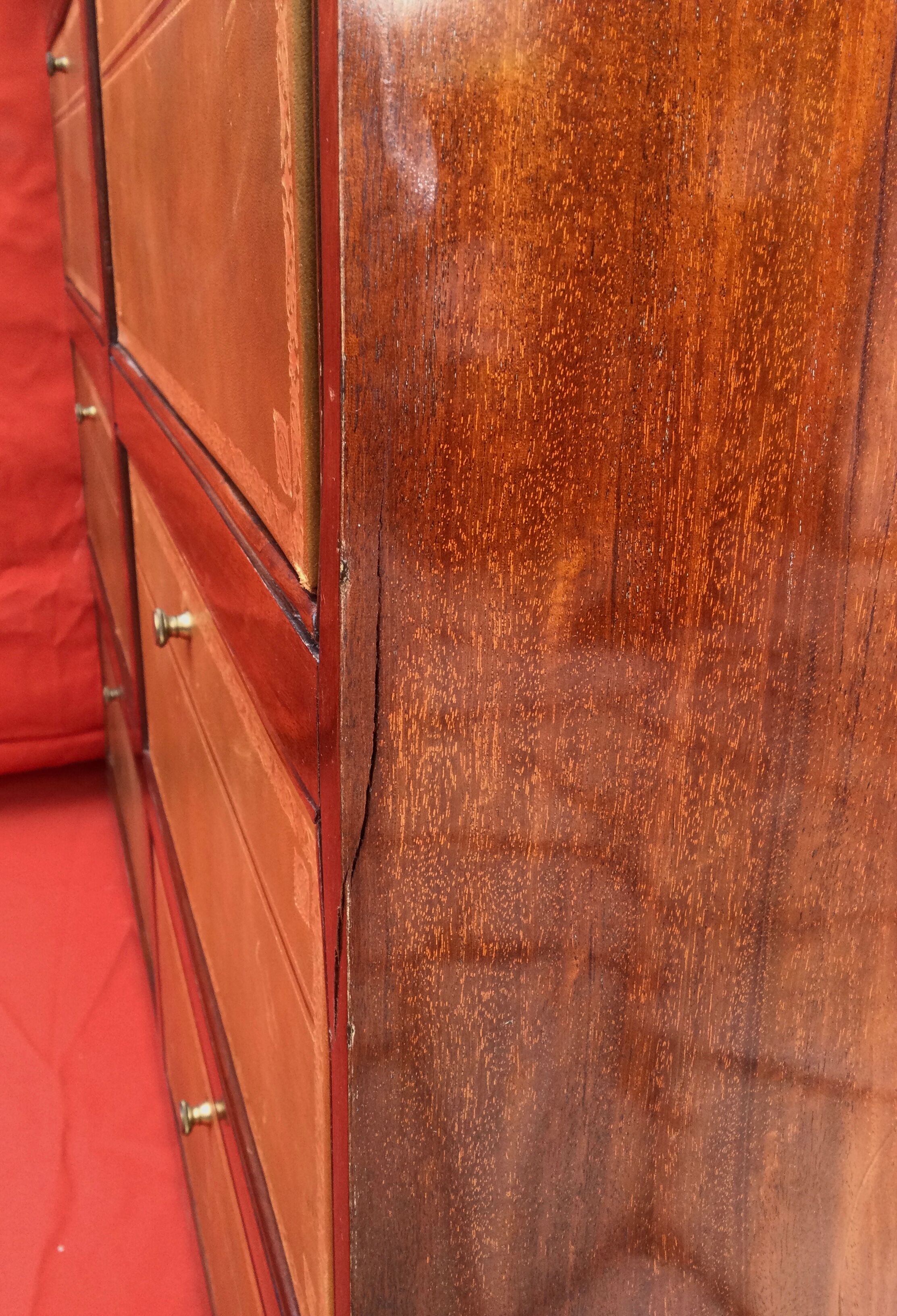 Cardboard maker forming mahogany writing