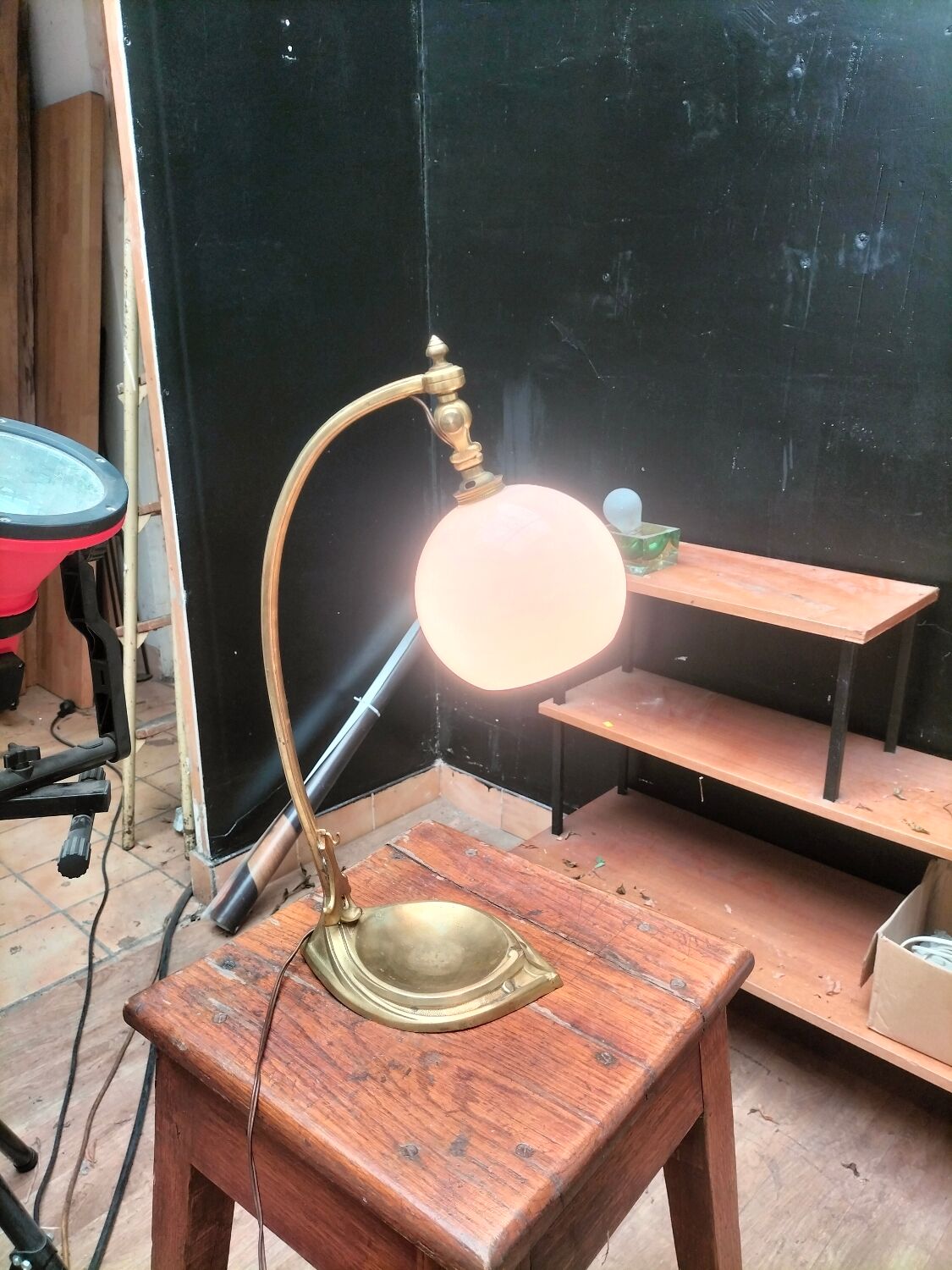 Art Nouveau bedside lamp