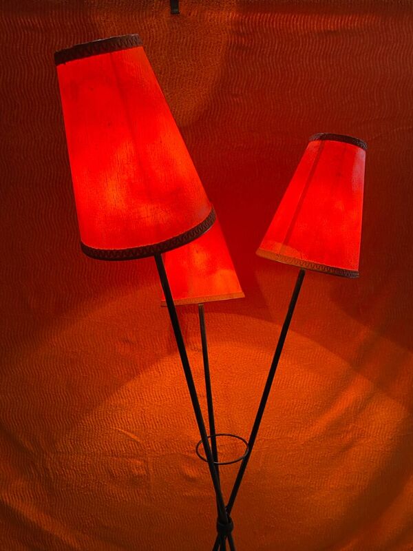 Lampadaire vintage 1950-1960 metal noir avec pietement tripode a 3 tetes d’