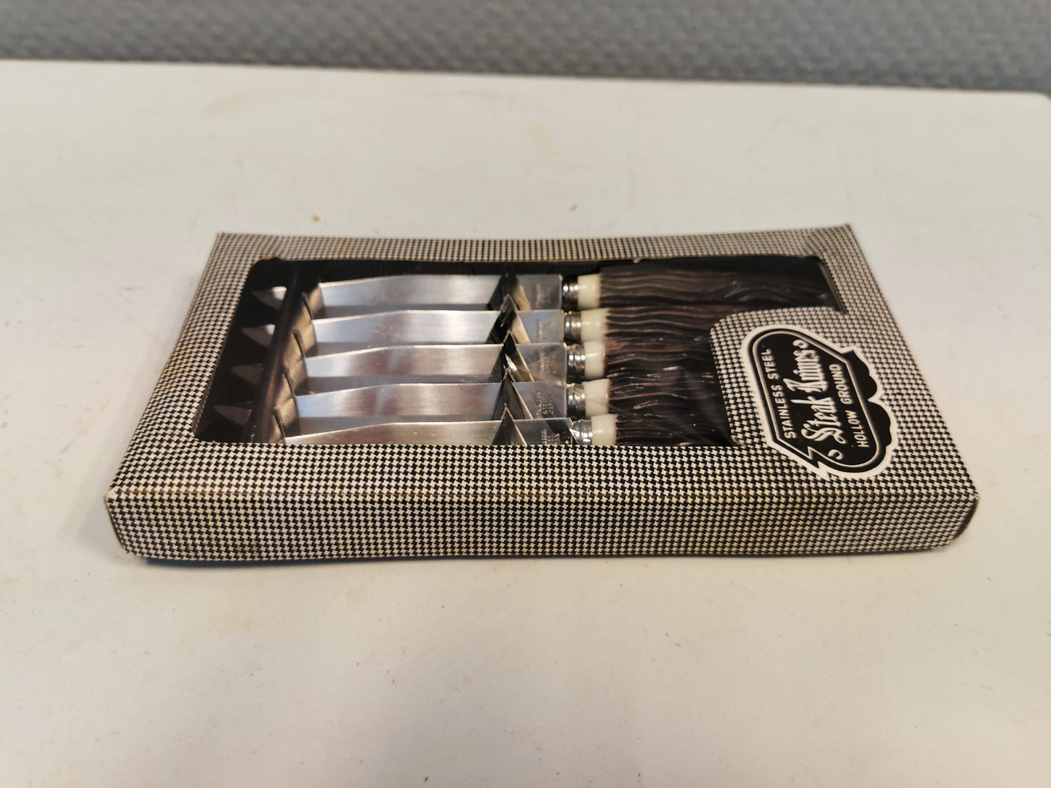 Six delicious stainless steel steak knives with bone handles, from Japan