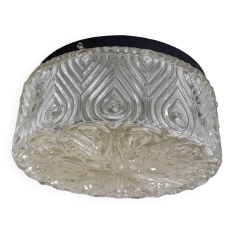 Round ceiling light