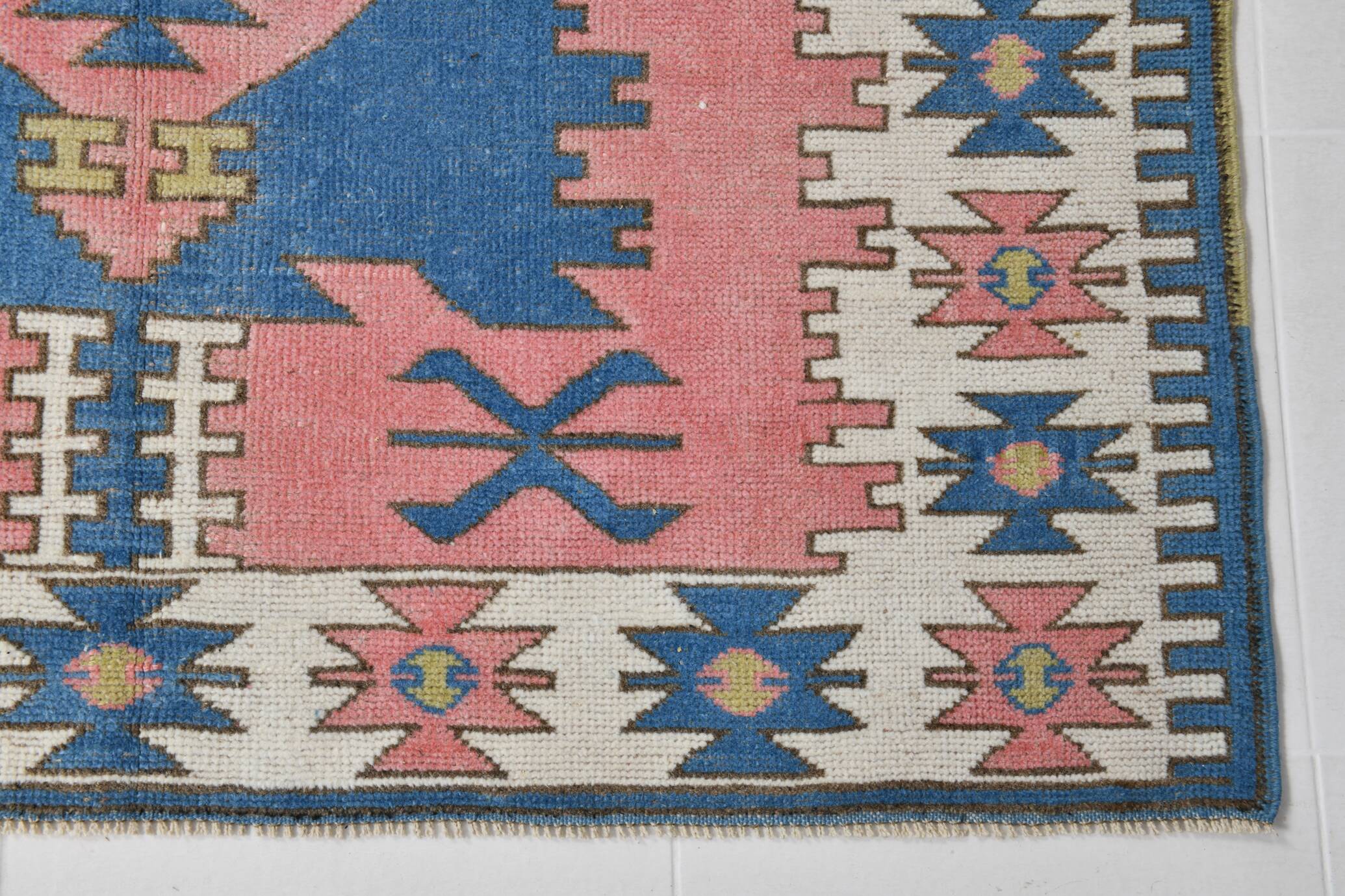 5x6 Blue & Pink Vintage Rug, Handmade Wool Turkish Rug, 141x184Cm