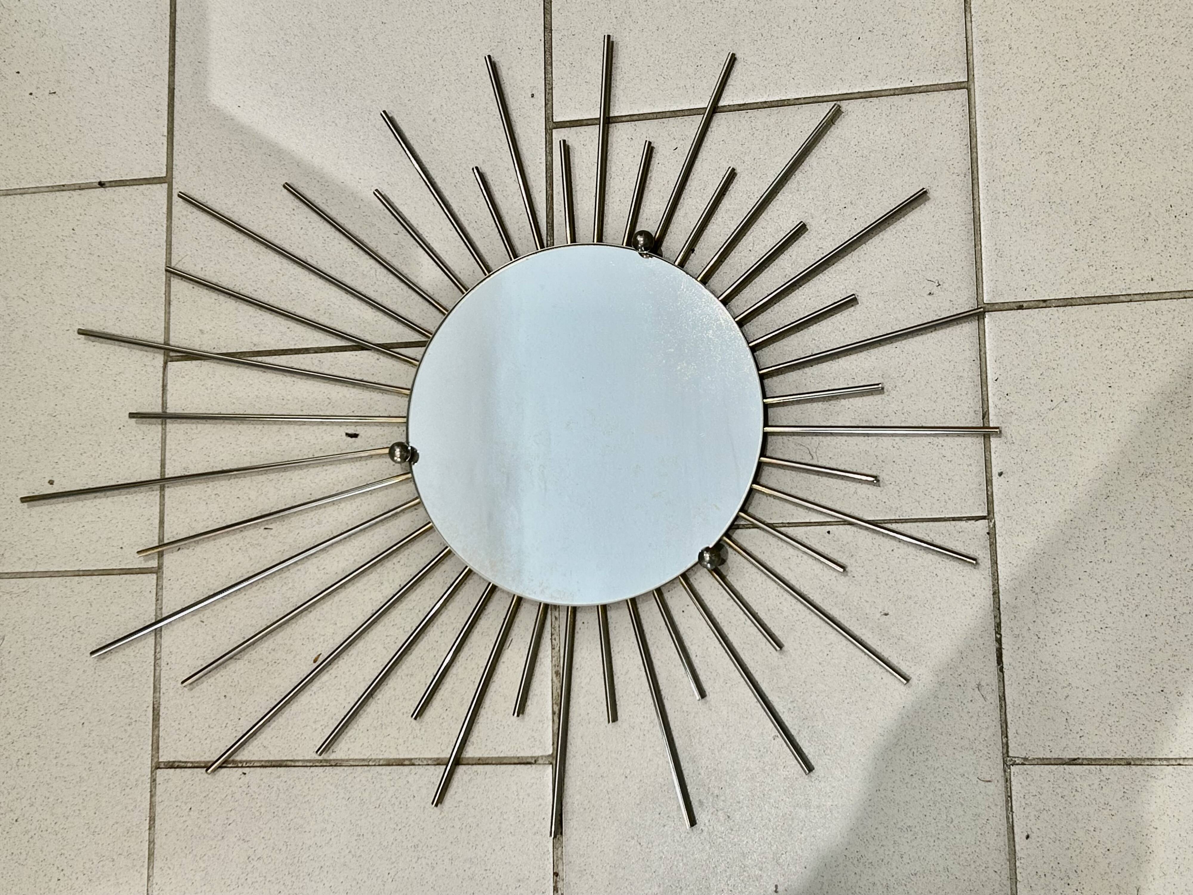 Vintage 1960s Sun Mirror in Gold Metal 73 x 58 cm