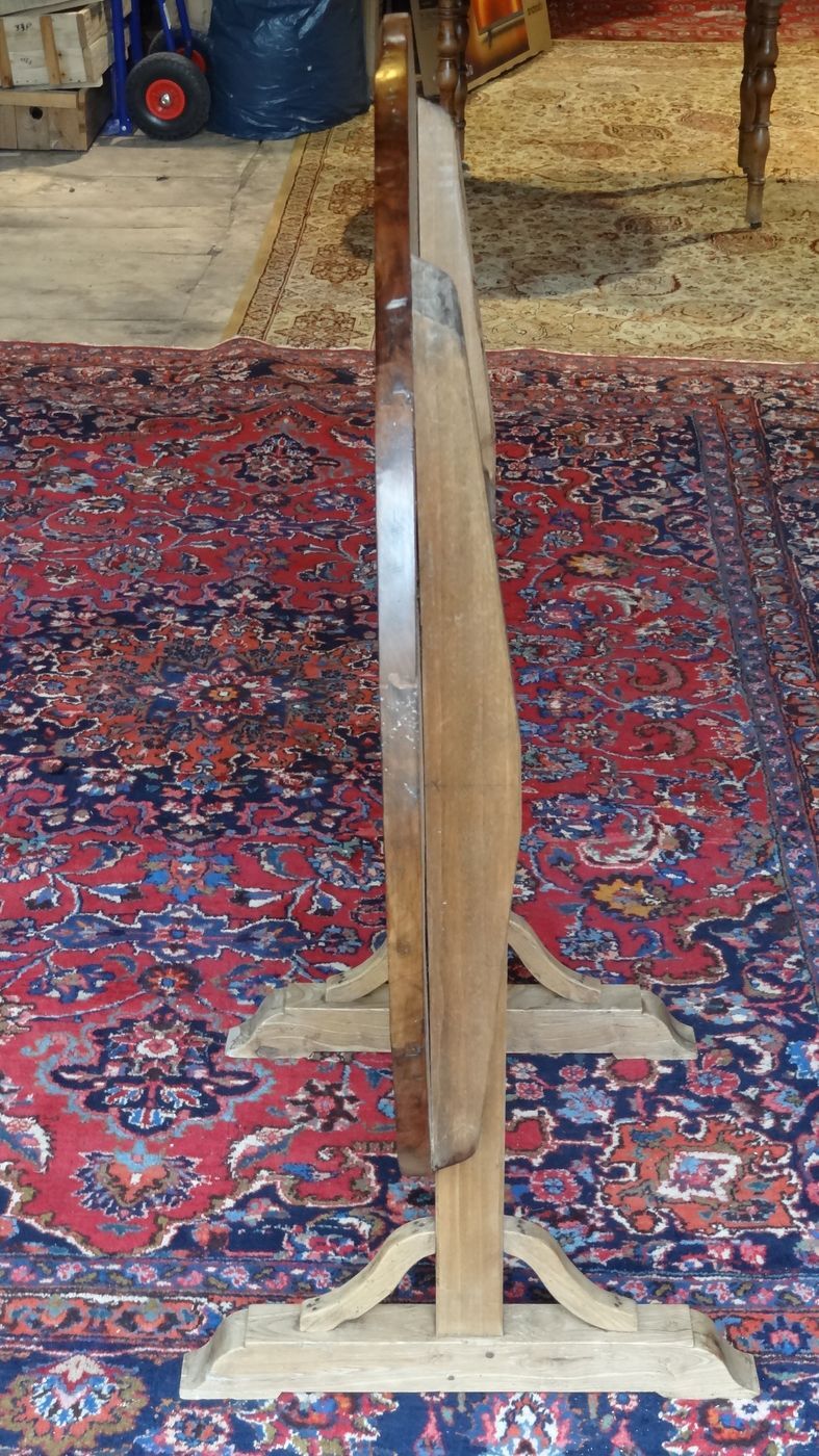 Winegrower's table in natural walnut wood diameter 101 cm
