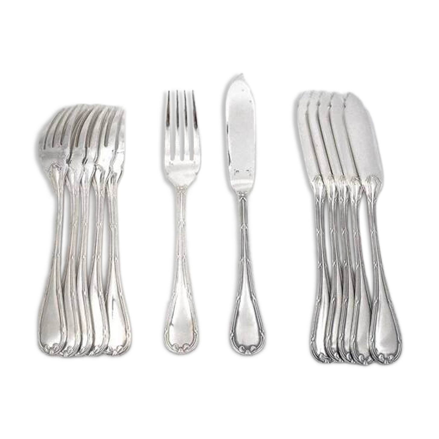 Christofle Rubans model, 6 fish cutlery, 12 pieces in silver-plated metal.