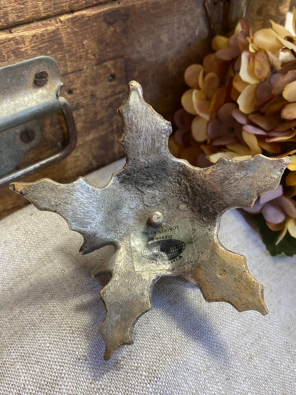 Brass leaf candle holder