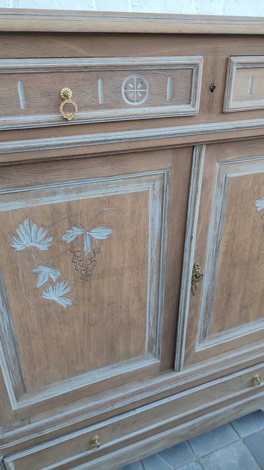 Parisian oak sideboard