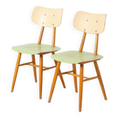 Ensemble de 2 chaises de salle à manger des années 1960 de TON, en contreplaqué peint en vert.