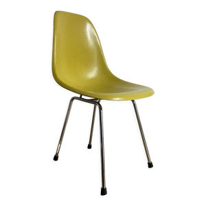 Chaise Dsx olive green de Charles & Ray -Eames pour Herman Miller édition mobilier international 1971