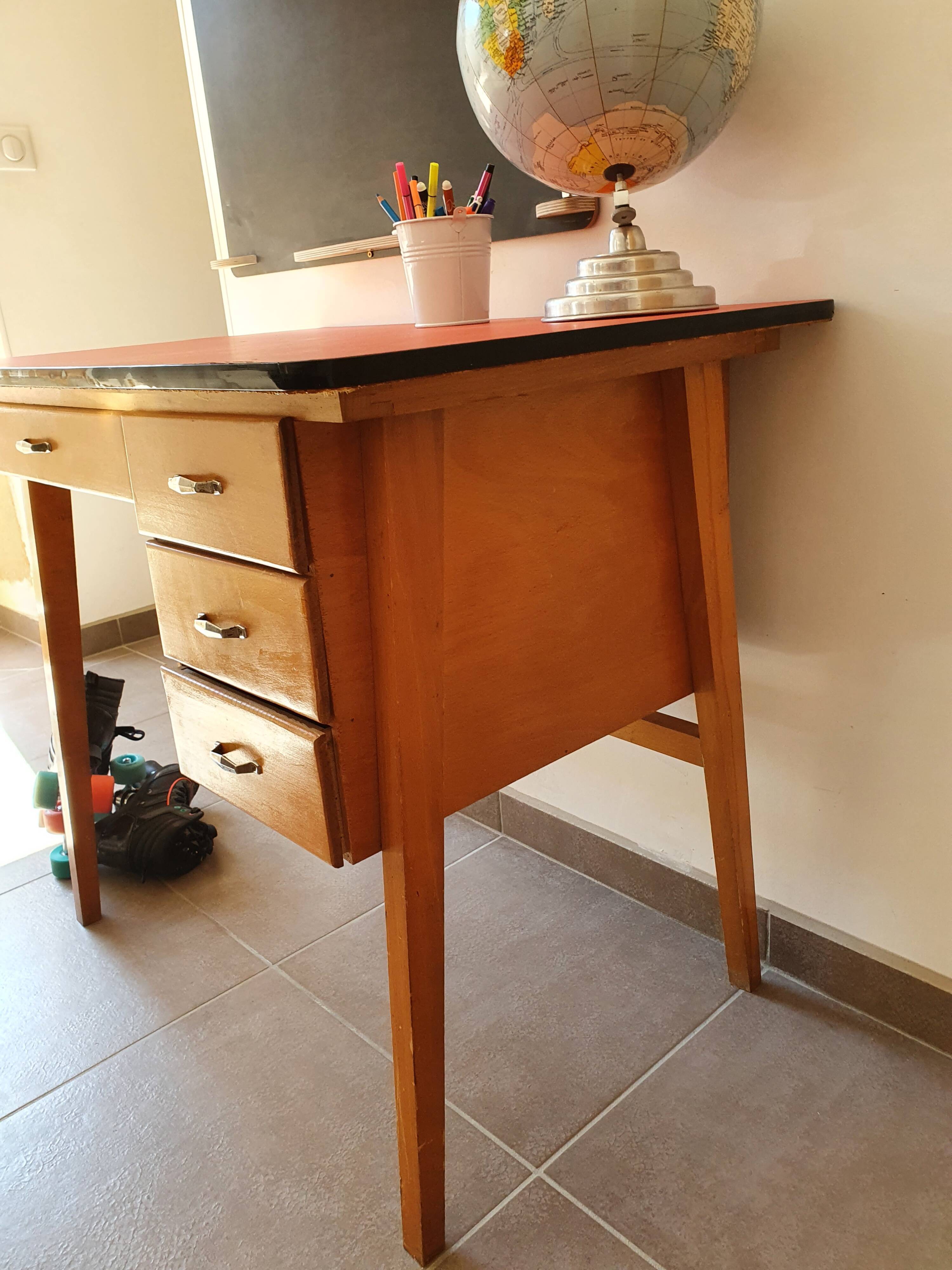 Children's desk 50s