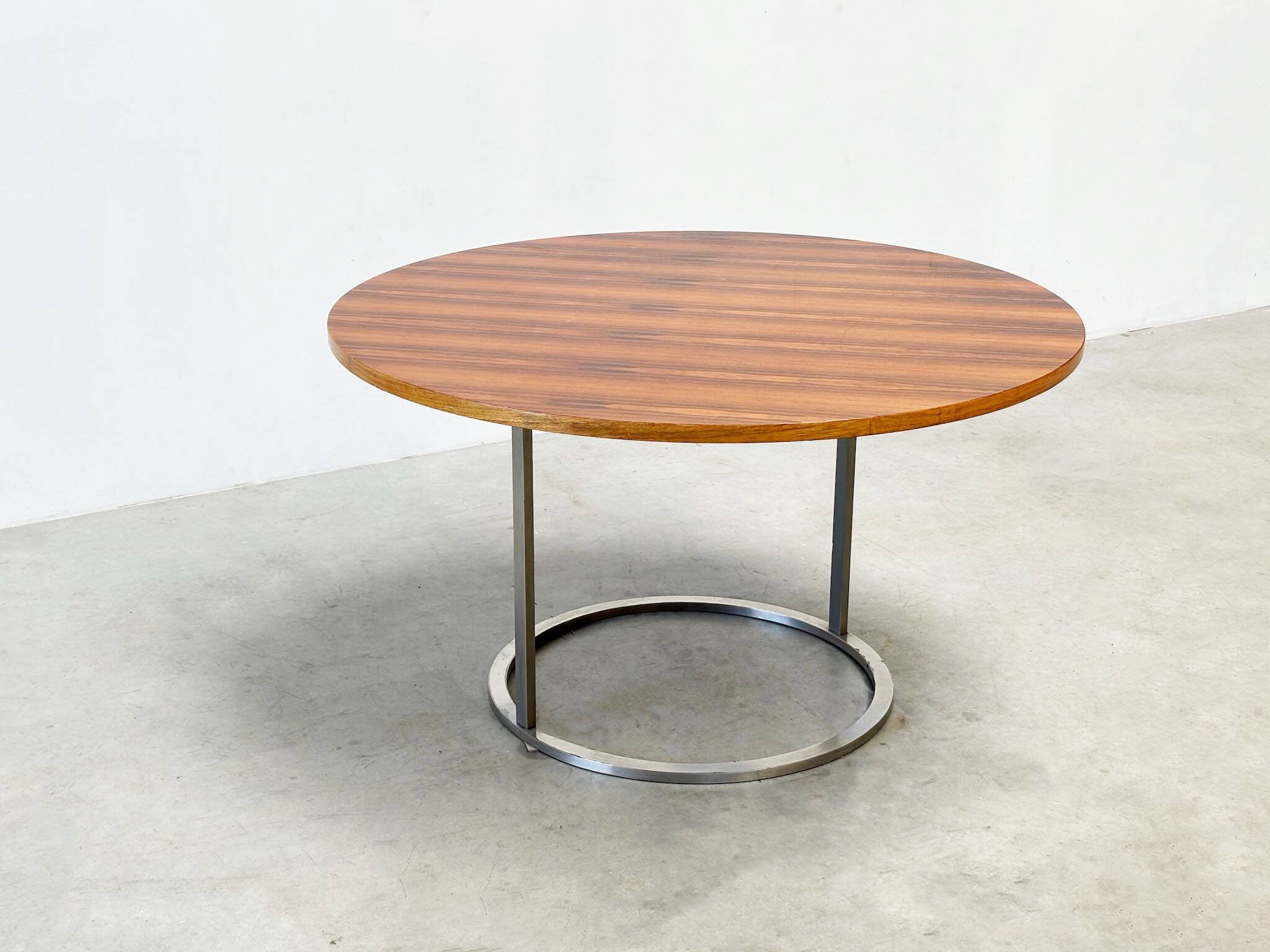 Italian rosewood round dining table