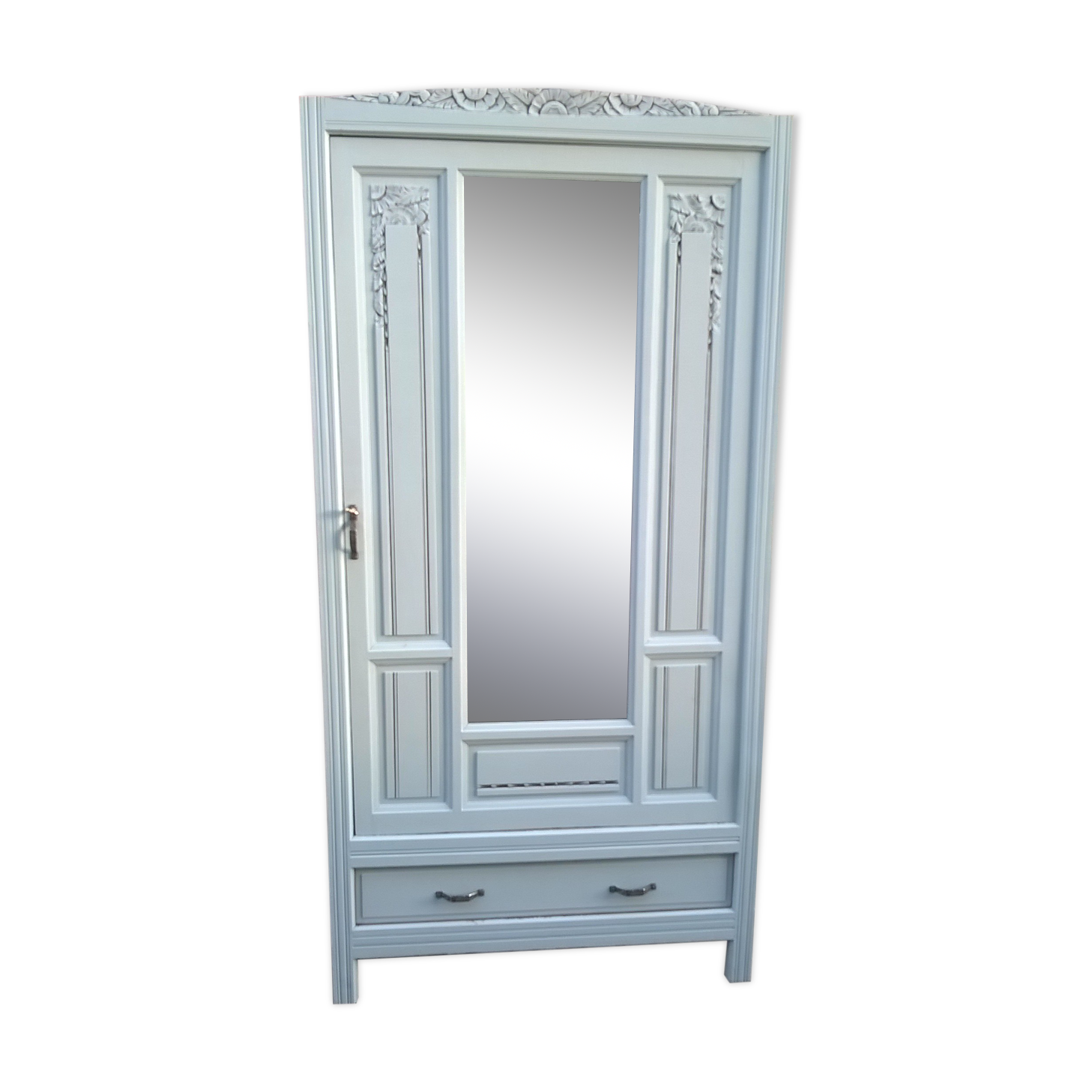 Parisian wardrobe year 30