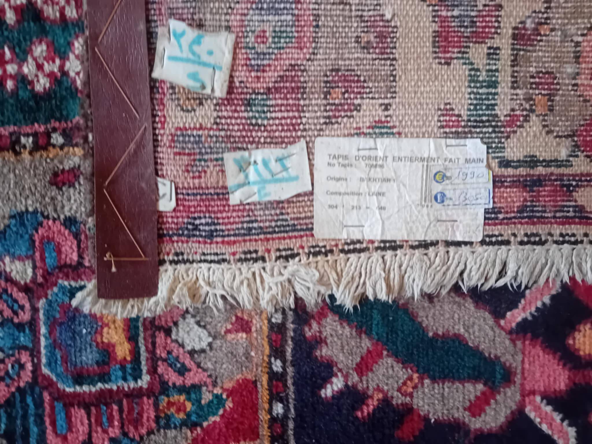Handmade Persian Bachtiar Rug 304x213cm