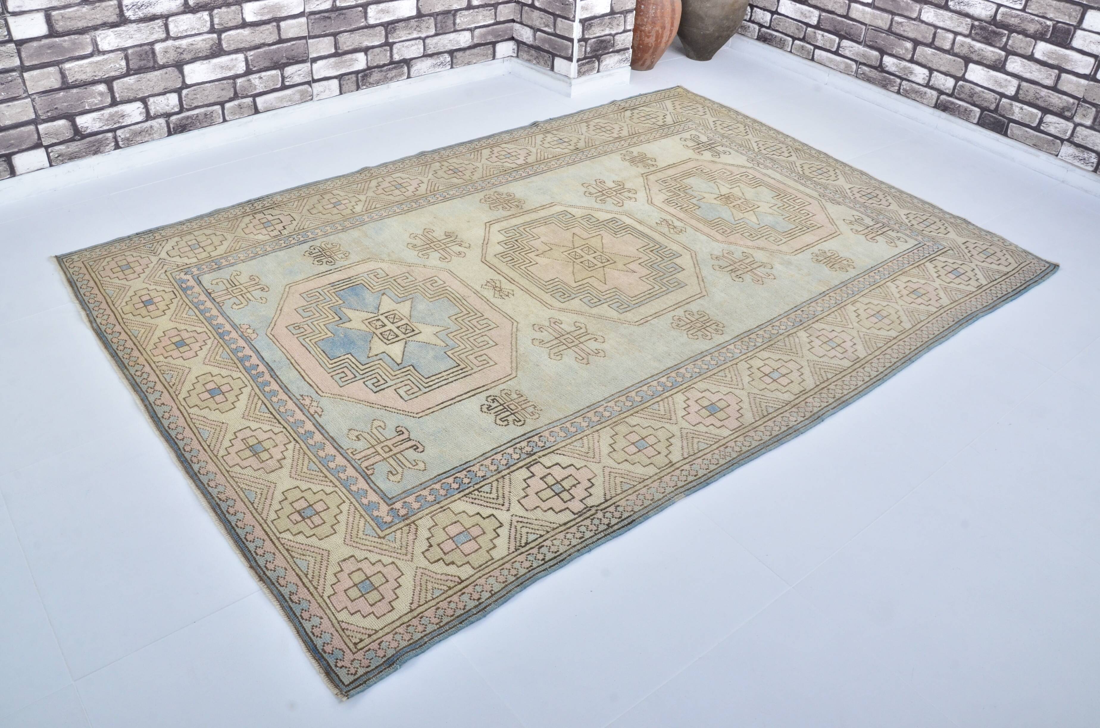 Anatolian Oushak wool rug, reference 3558
