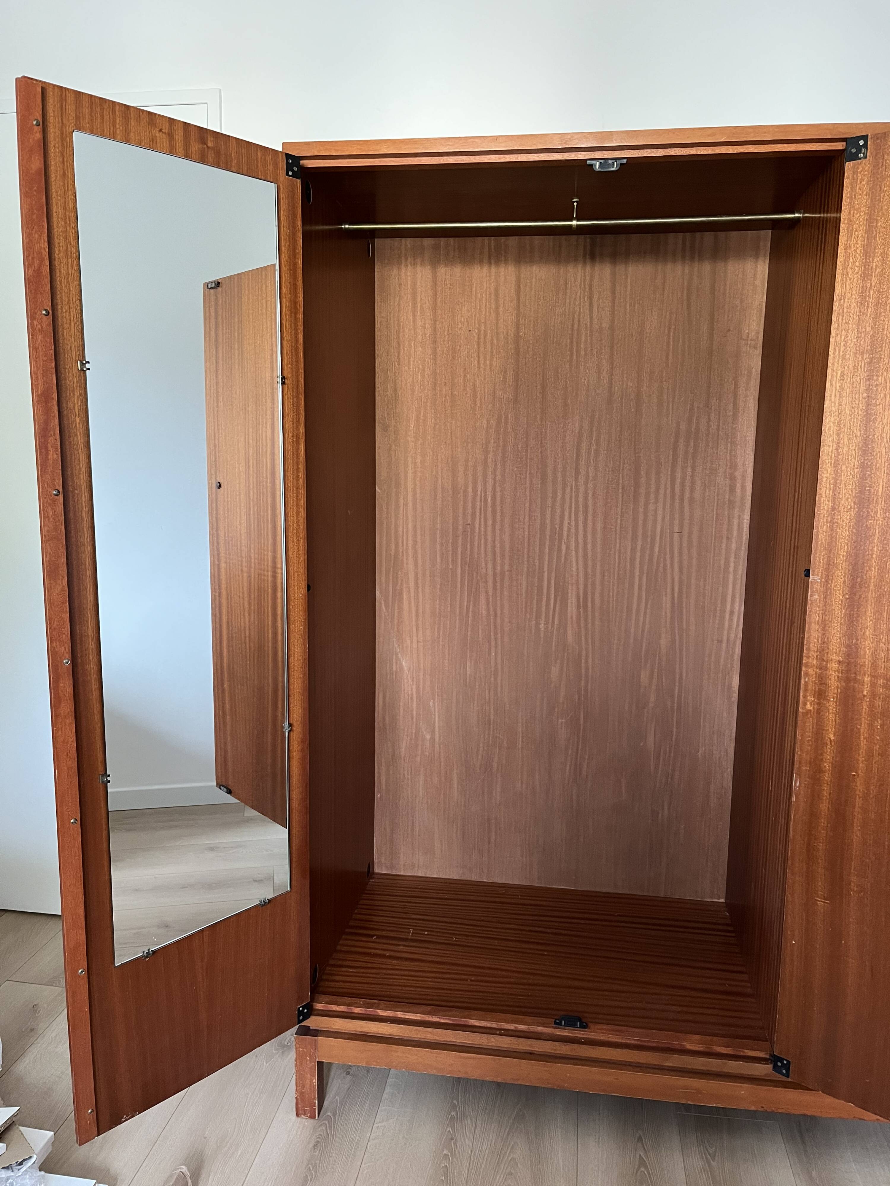 Wardrobe-closet Marcel Gascoin for Aleveole