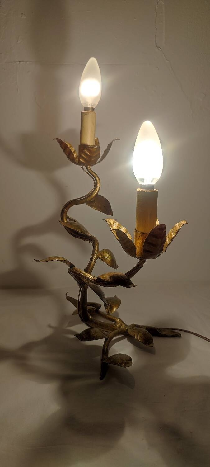 Lámpara de mesa de bronce. Spain, 1960s.