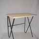 Table d'appoint des années 50