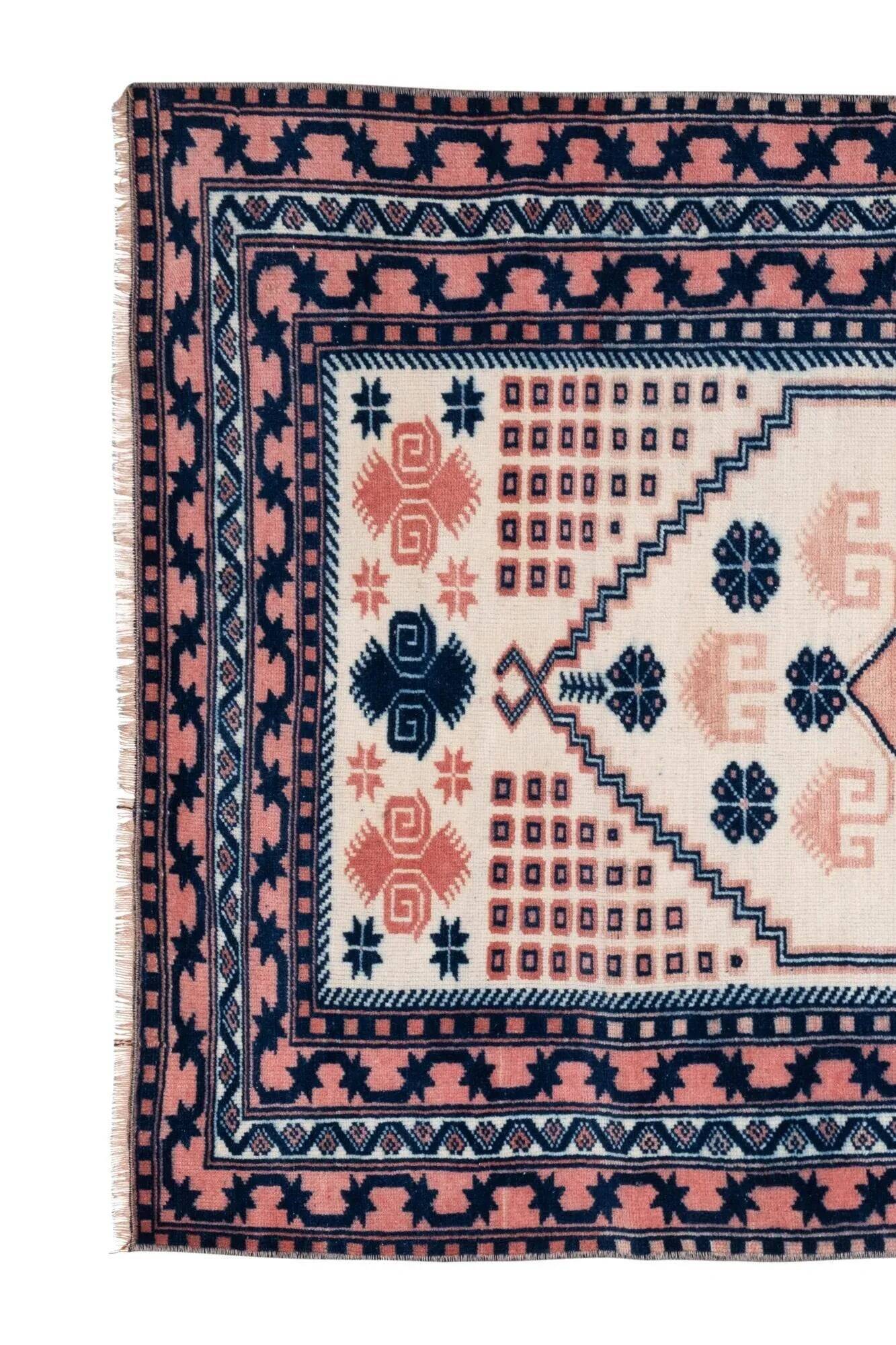 Vintage handmade Turkish rug 107x168 cm
