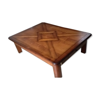 Rectangular coffee table