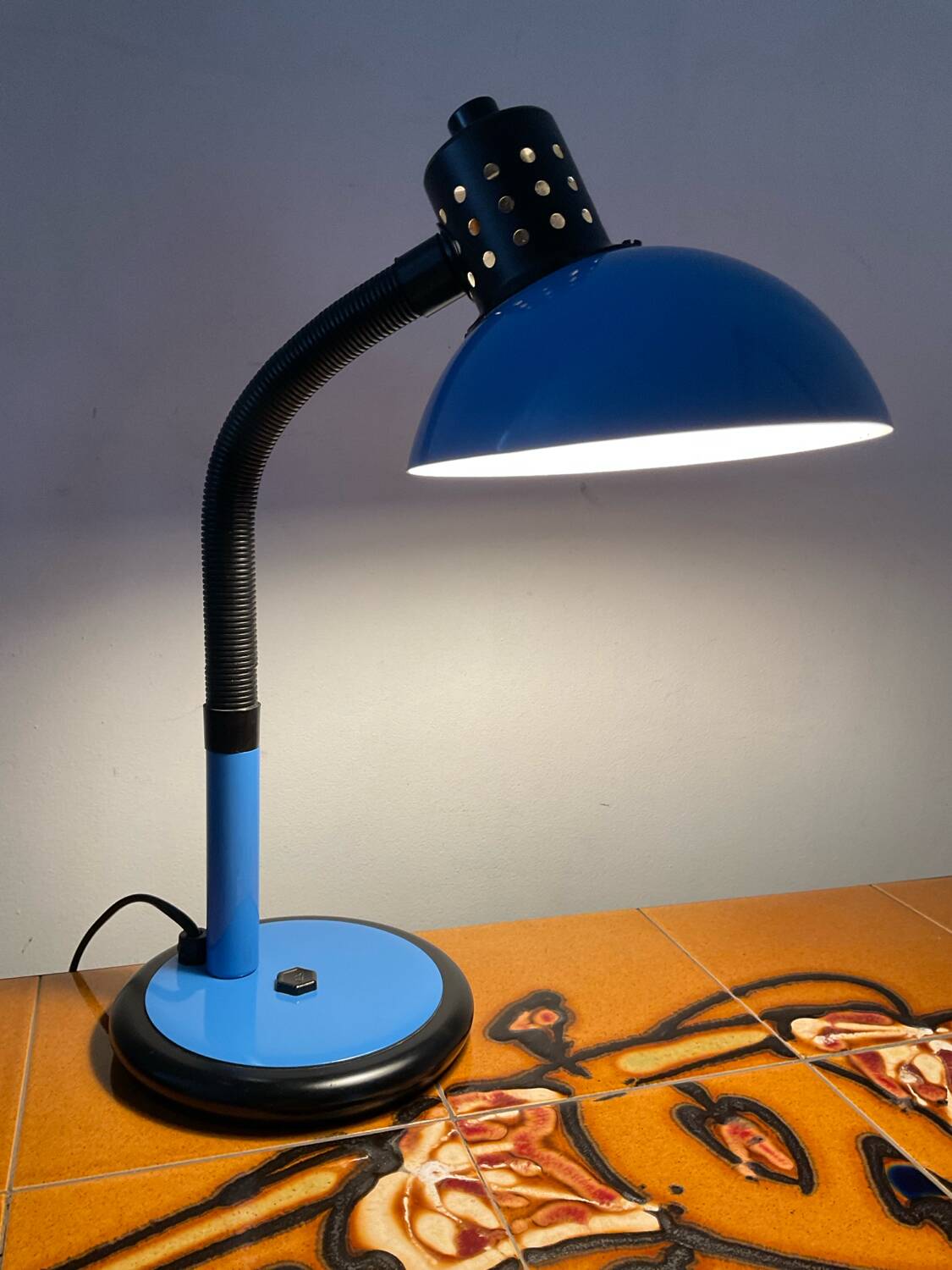 Articulated desk lamp from the 1980s