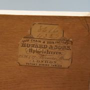Commode militaire Howard & Son 1881 par Sir C Pigott