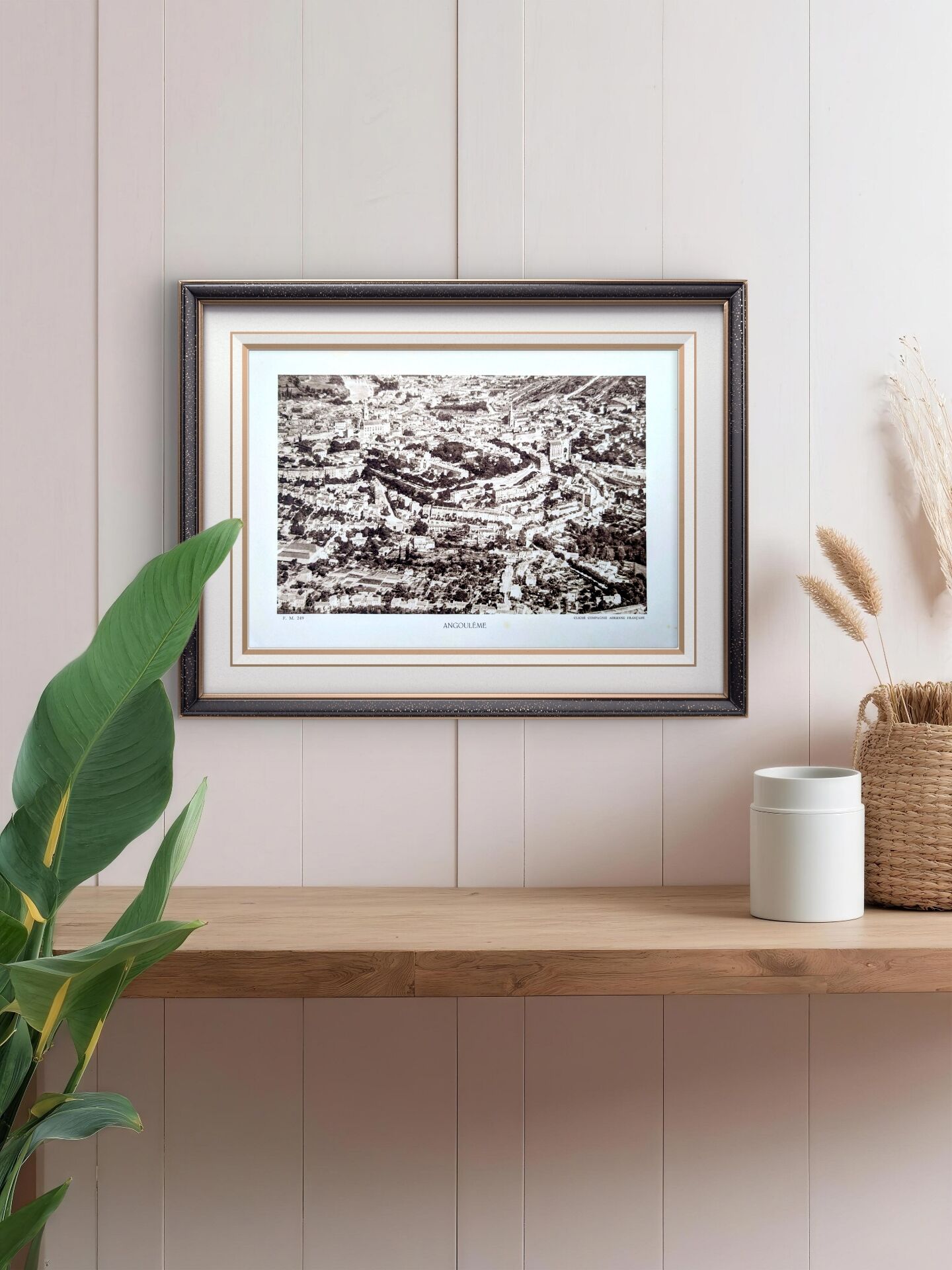 Angoulême, Charente, photo print from 1942.