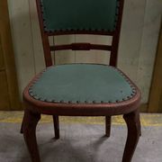Chaise bistrot ancienne