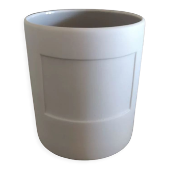 Porcelain pot - Matte exterior, grey enamelled interior