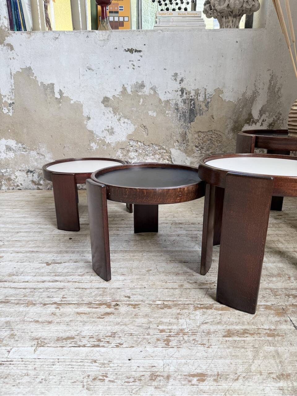 Nido 780 G stackable coffee tables. Frattini for Cassina