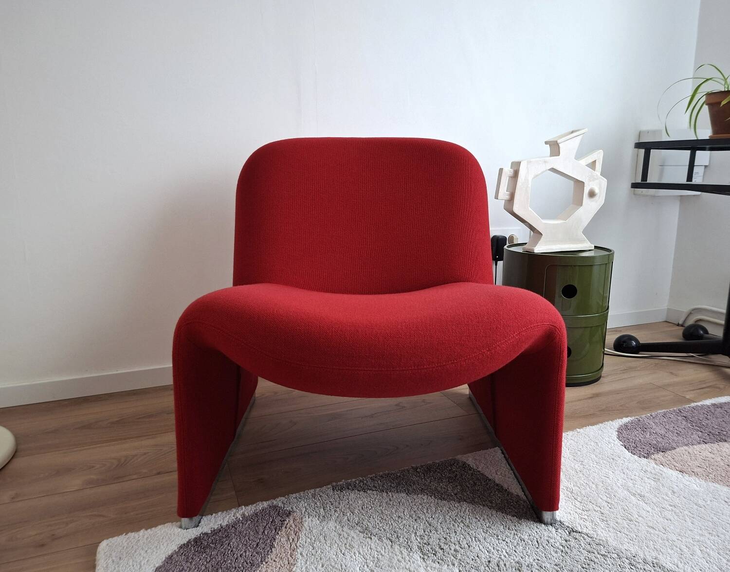 Alky pirreti armchair like new