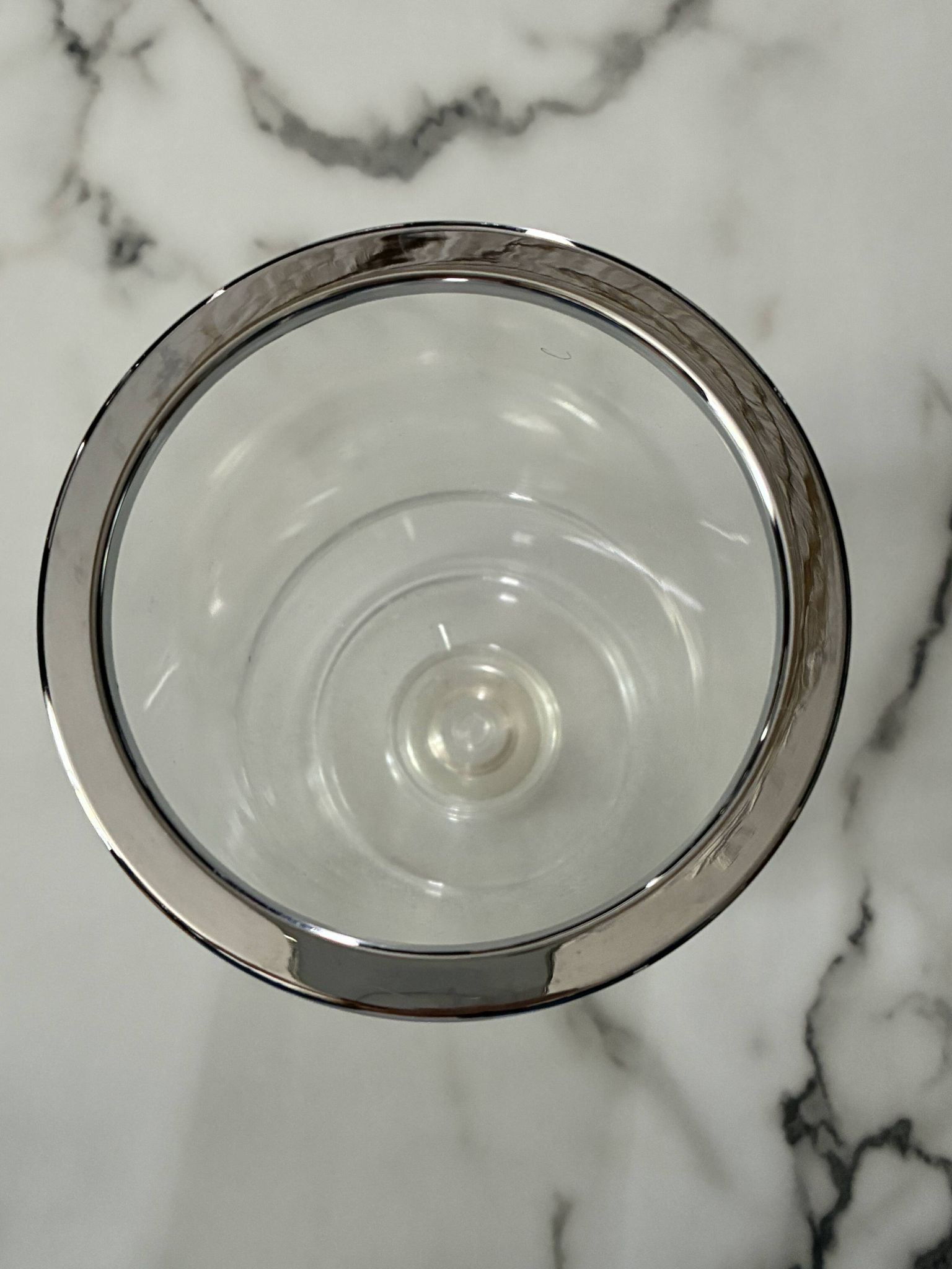Ice bucket