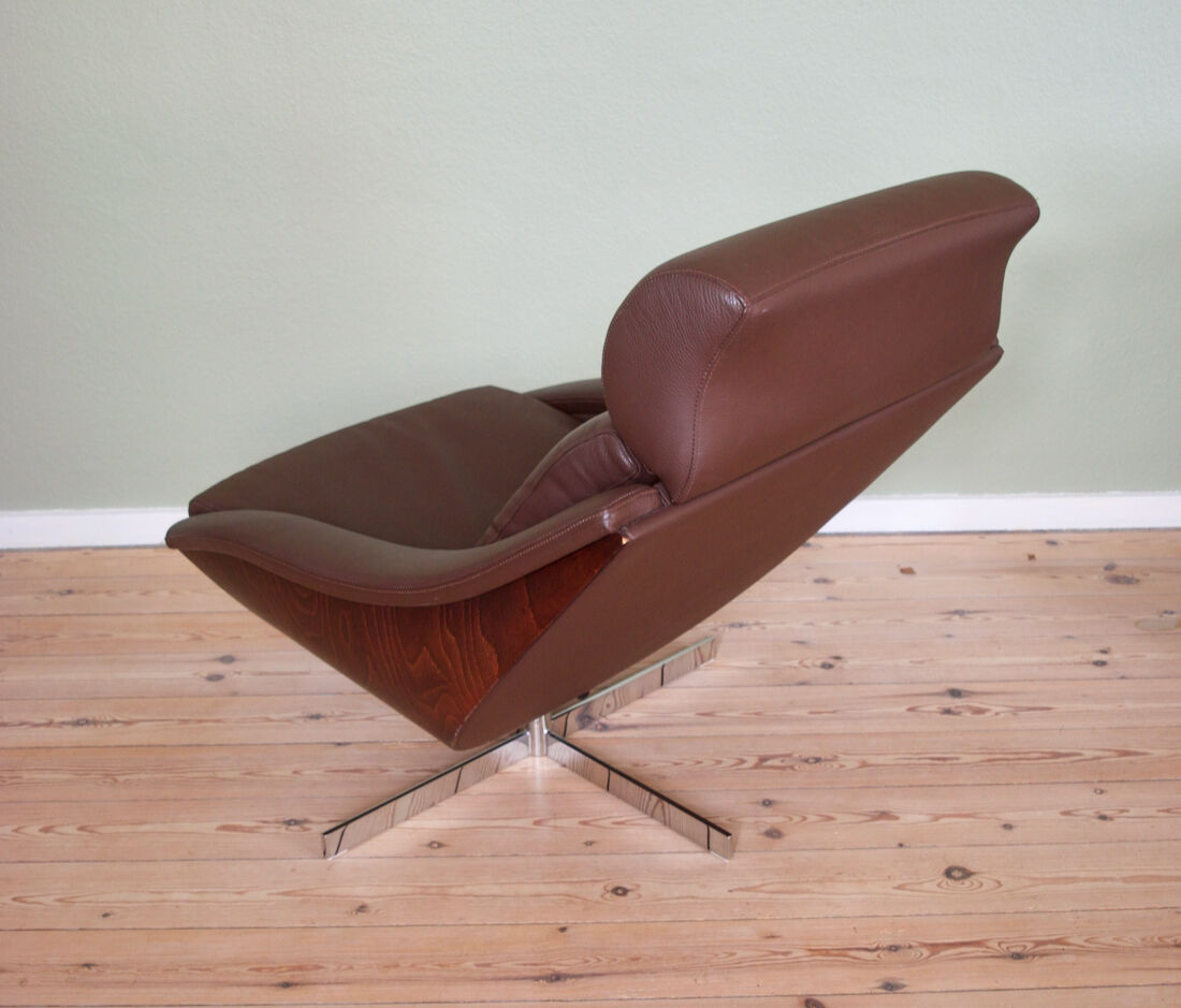 Mid-Century Danish Swivel Chair in Leather, 1970s
