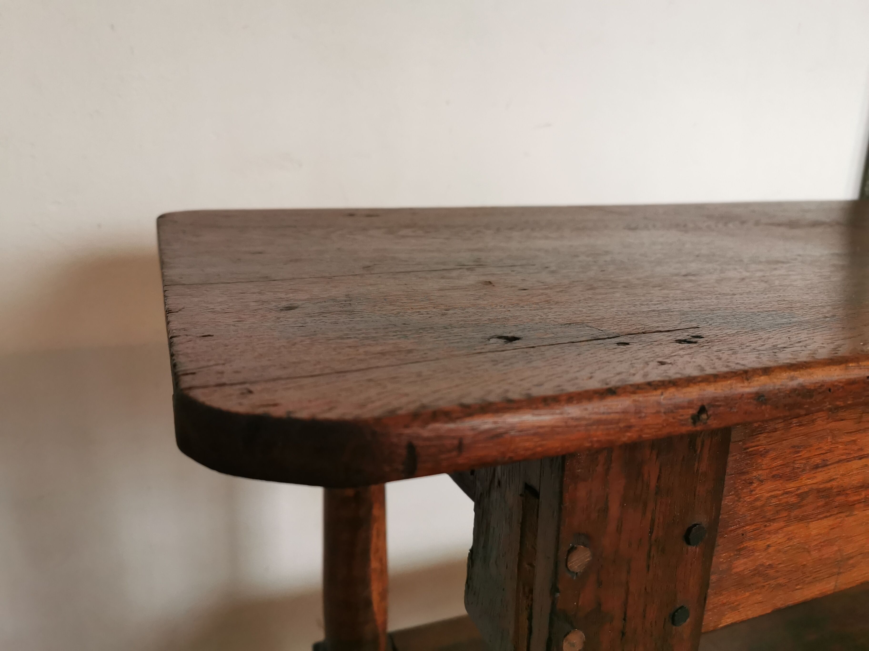 Draper table, oak wood console