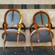 Paire de fauteuils medaillon de style Louis XVI
