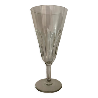 Stemmed glass signed Baccarat