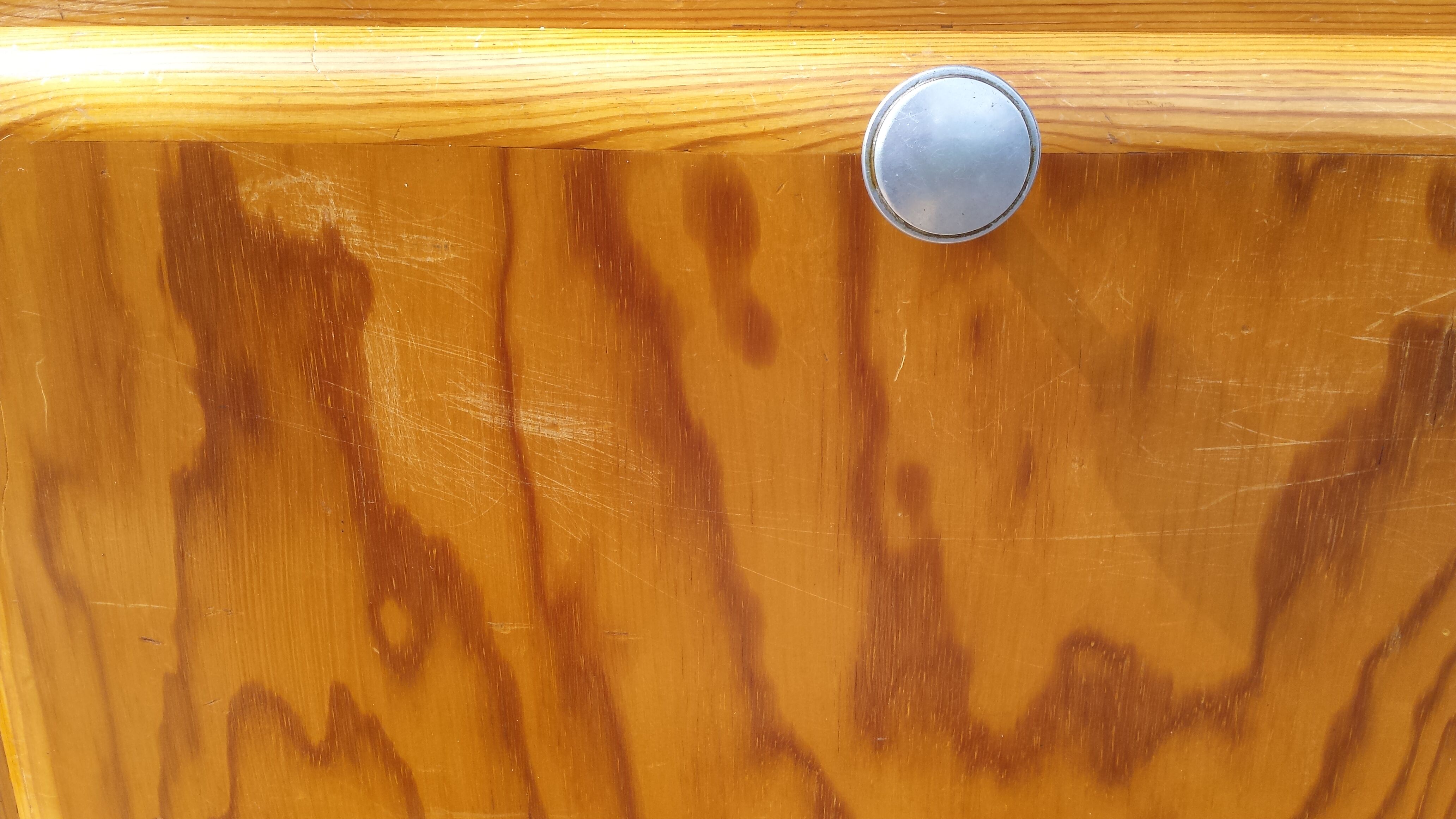 Buffet mado bas couleur miel