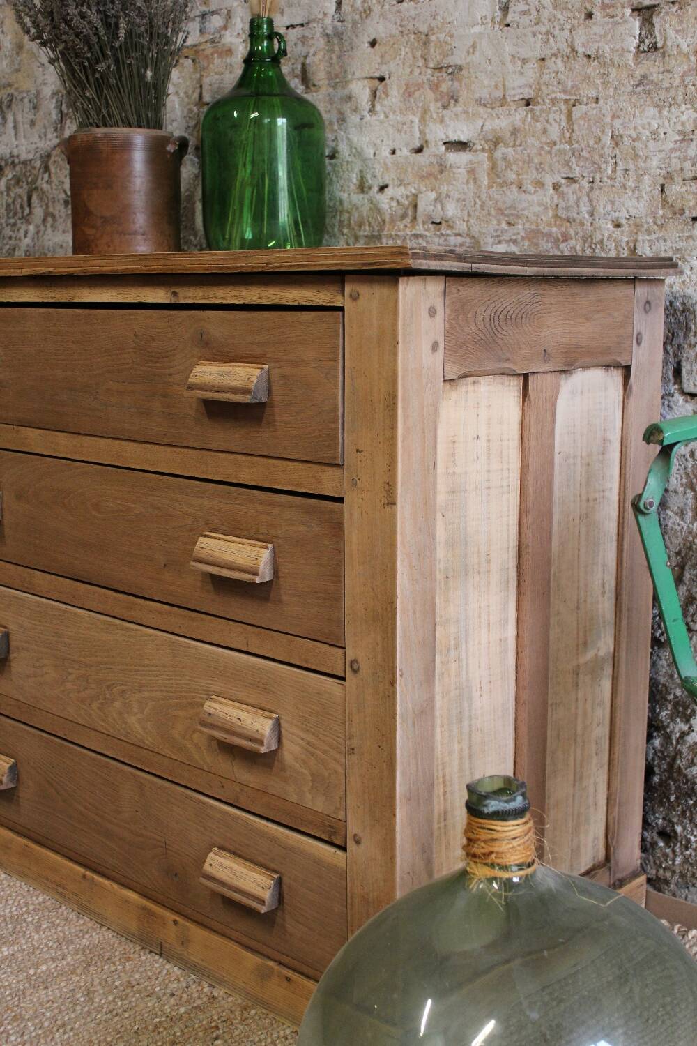Meuble de métier, commode en chêne massif
