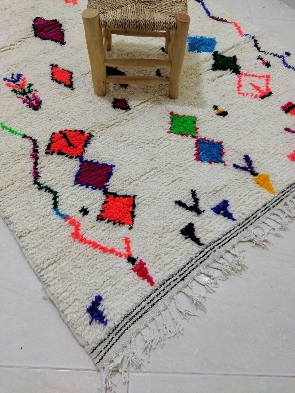 Tapis berbère marocain coloré 240 x 135cm