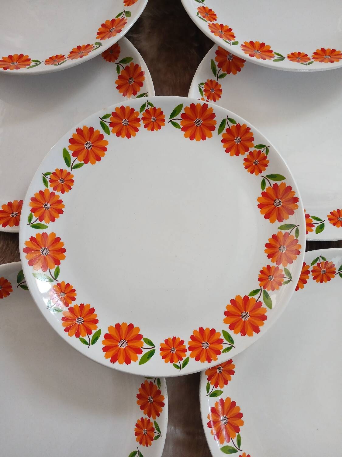 12 vintage dessert plates Moulin des Loups