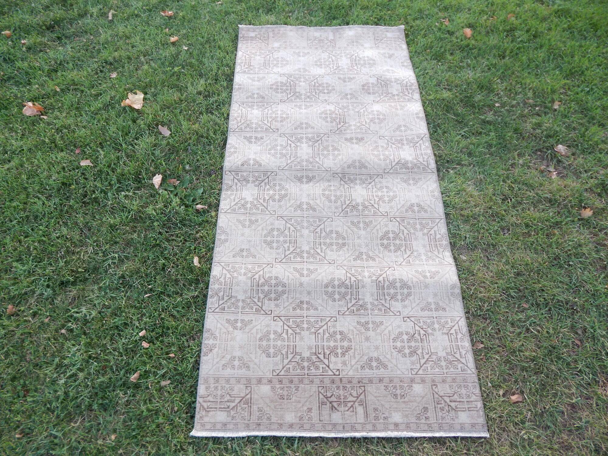 Vintage Turkish rug handmade 84x184 cm
