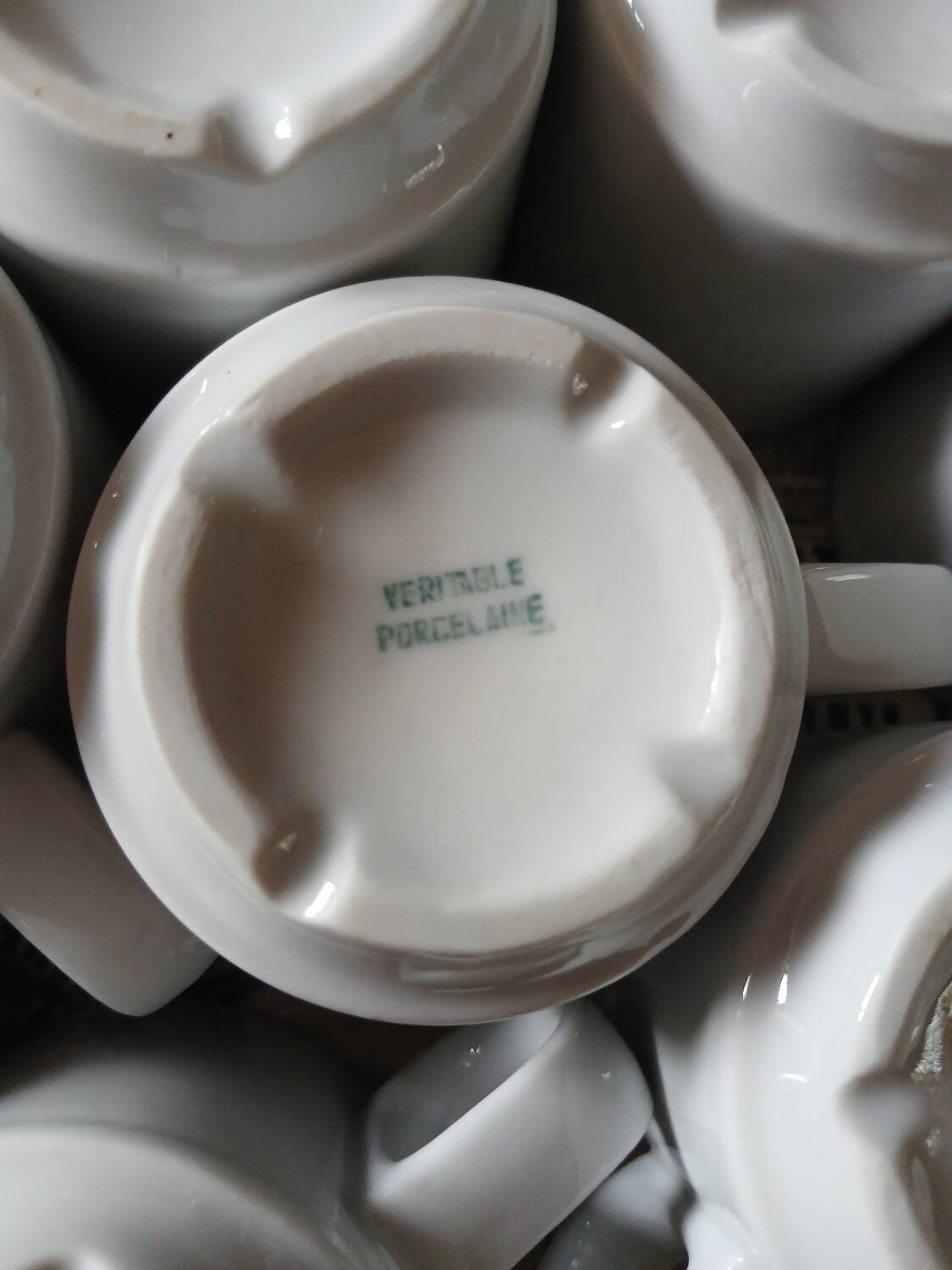 12 bistro coffee cups and 2 pots