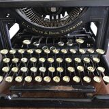 Smith & Bros. writing machine L. C.