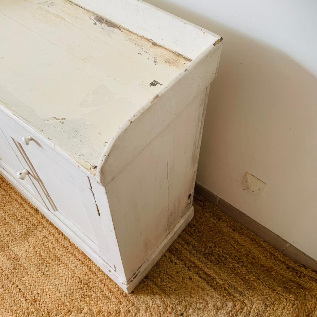 White Parisian buffet