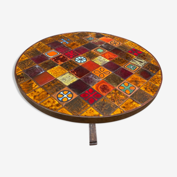 Table basse ronde en céramique et fer forgé de chez Roche Bobois an 1970