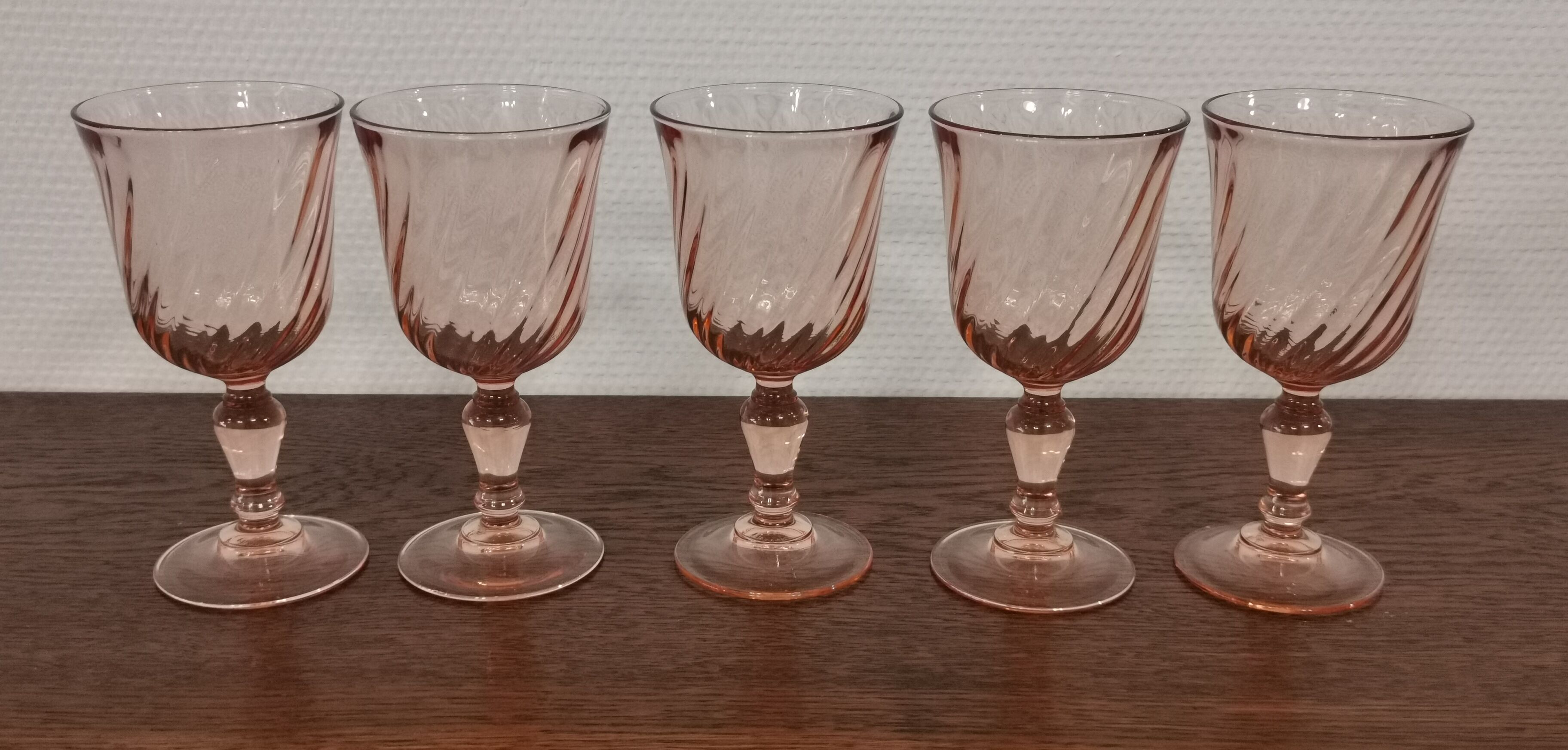 Set of 5 pink twisted water glasses "Rosaline" Luminarc France