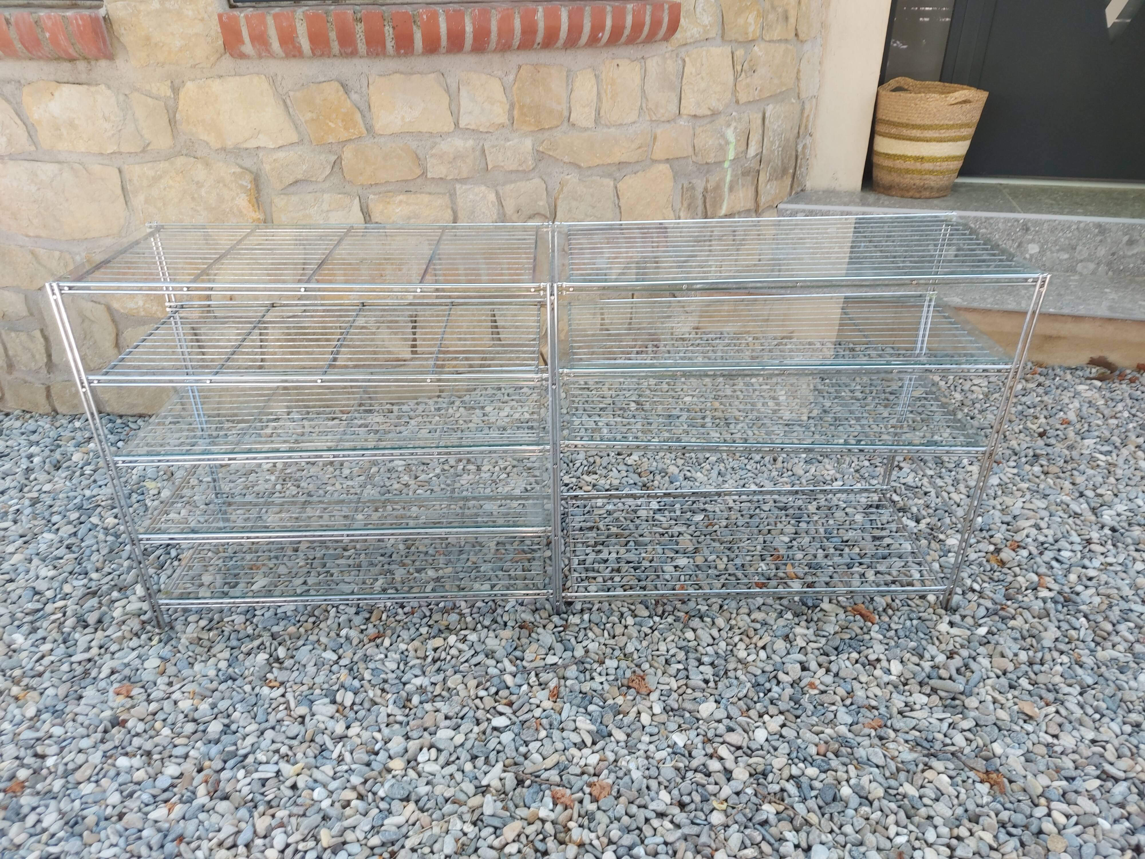 Etagère Ikea années 80 en acier chromé et verre par Niels Gammelgaard